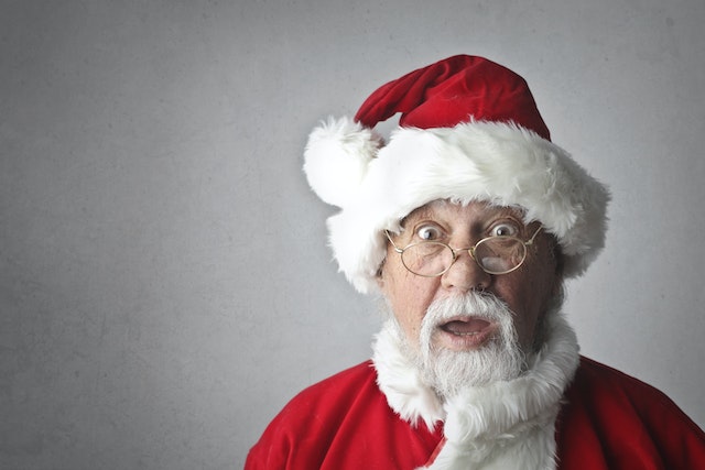 Scopri chi è veramente Babbo Natale una figura leggendaria tra mito e realtà