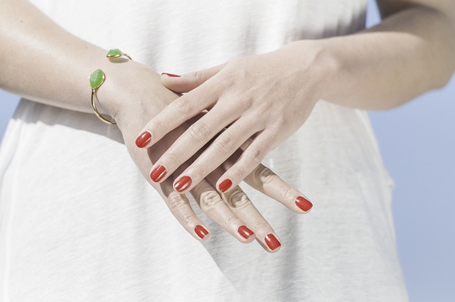 Creazione di un look ombré con gli smalti gel