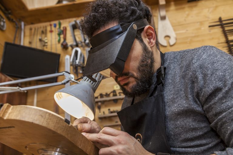 Guida alle Frese per Legno: Scegliere l'Utensile Giusto